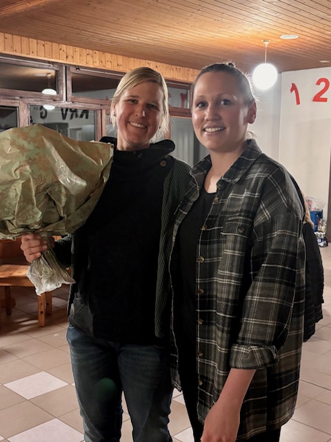 Désirée Wyss und Präsidentin Nadja Stampfli