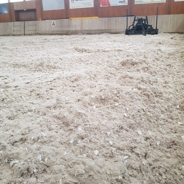 Neuer Hallenboden