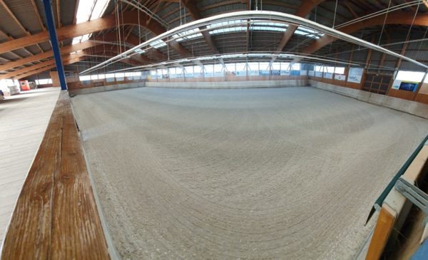 Neuer Hallenboden